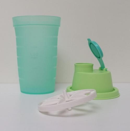 Tupperware Shaker - Schenker - 250 ml - Groen - Opruiming, Huis en Inrichting, Keuken | Tupperware, Nieuw, Bus of Trommel, Groen