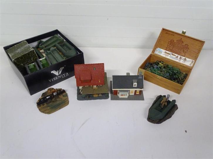 A6514. Set Miniatuur Poppen & Accesoires | Oorlog, Verzamelen, Poppetjes en Figuurtjes, Gebruikt, Ophalen of Verzenden