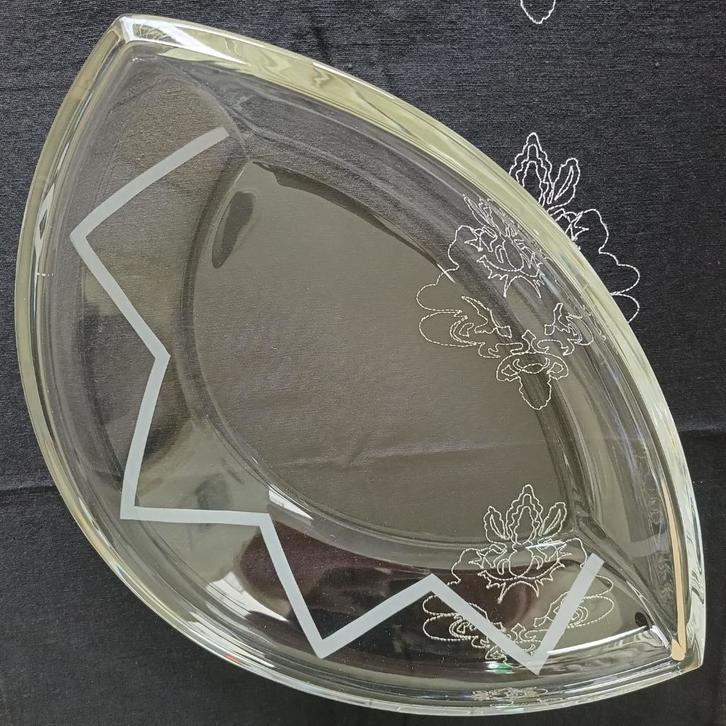 Vintage glazen schaal., Huis en Inrichting, Woonaccessoires | Overige, Ophalen of Verzenden