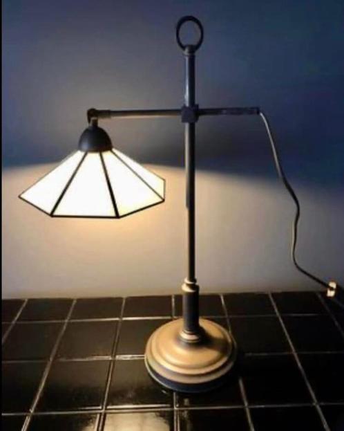 Bureau / Lees lamp Tiffany stijl, Antiquités & Art, Antiquités | Éclairage, Enlèvement ou Envoi