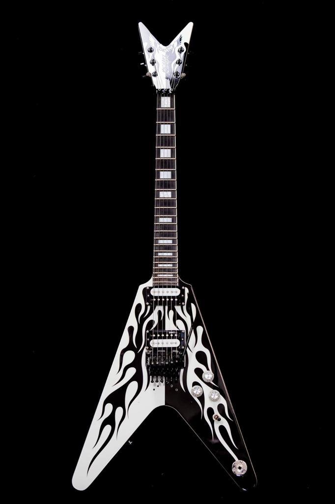 Dean MICHAEL SCHENKER custom 'flame', Muziek en Instrumenten, Snaarinstrumenten | Gitaren | Elektrisch, Zo goed als nieuw, Ophalen