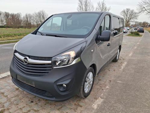 Opel vivaro  1600 bi turbo dubbel cabine 2017, Auto's, Bestelwagens en Lichte vracht, Bedrijf, Cruise Control, Opel, Ophalen