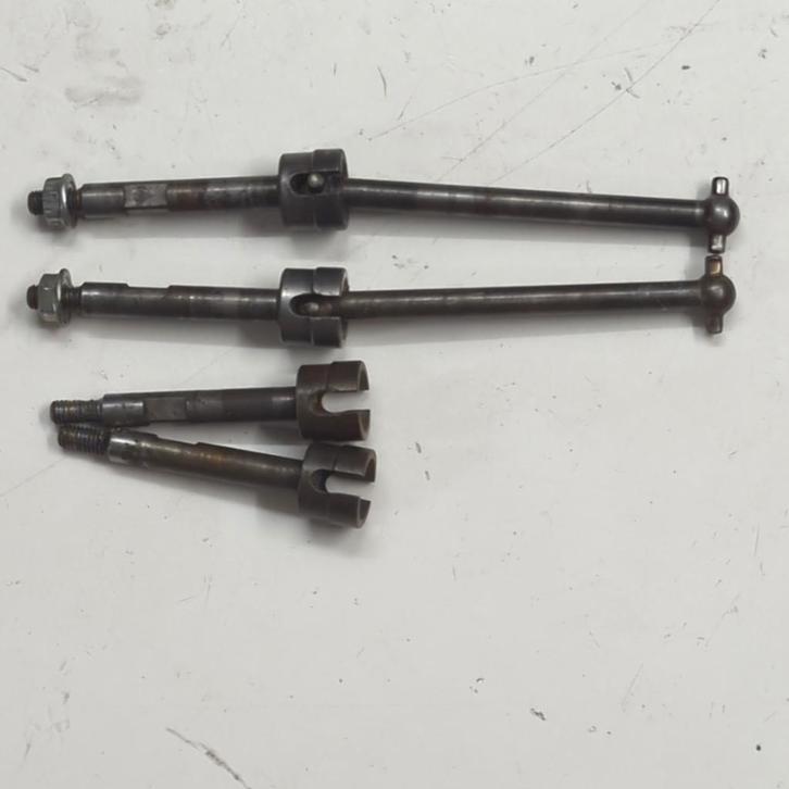 FG6080 aandrijfassen gebruikt (FG Marder Baja 2wd 4wd Beetle, Hobby en Vrije tijd, Modelbouw | Radiografisch | Auto's, Gebruikt