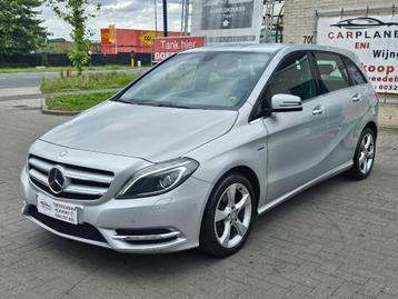 Mercedes B180 1.6Benzine Automatic-Navi-Crus-Park cencor-LED