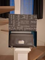 Multifunctionele portemonnee patrizia Pepe NIEUW, Handtassen en Accessoires, Tassen | Damestassen, Ophalen