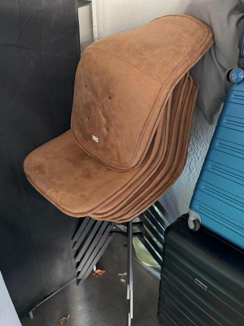 6 eetkamerstoelen in cognackleurige suède stof – stijlvol &, Huis en Inrichting, Stoelen, Gebruikt, Vijf, Zes of meer stoelen