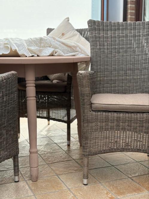 Rotan stoelen met vintage café-tafel., Tuin en Terras, Tuinsets en Loungesets, Gebruikt, Tuinset, Rotan, 4 zitplaatsen, Eettafel