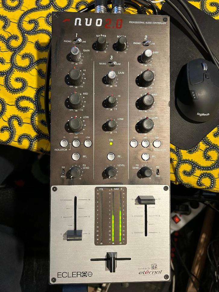Ecler Nuo 2.0, Musique & Instruments, Tables de mixage, Utilisé, Moins de 5 canaux, Entrée micro, Enlèvement