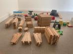 Houten sporen en treinen en toebehoren, Kinderen en Baby's, Speelgoed | Houten speelgoed, Ophalen, Gebruikt