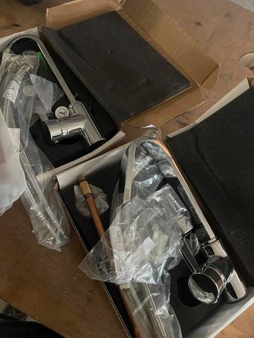 2 stuks wastafelkraan zilver beschikbaar voor biedingen