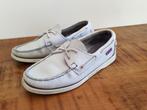 Veritables Docksides Sebago, Ophalen