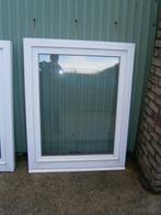 2 fenêtres pivotantes en PVC blanc avec vitrage à bulles, Bricolage & Construction, Châssis & Portes coulissantes, Châssis de fenêtre