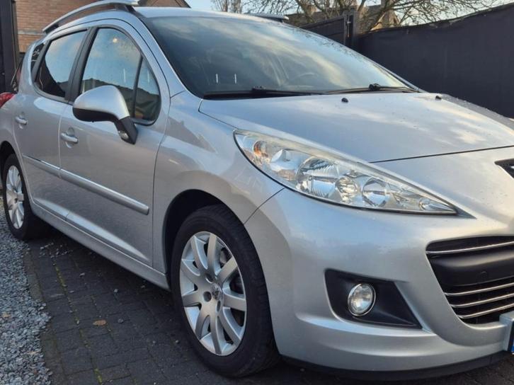 Peugeot 207 sw vti 2011, Auto's, Peugeot, Particulier, Centrale vergrendeling, Cruise Control, Dodehoekdetectie, Elektrische buitenspiegels