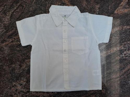 Chemise blanche à manches courtes t 2 a, Enfants & Bébés, Vêtements enfant | Taille 92, Utilisé, Garçon, Chemise ou Chemisier