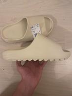 Adidas Yeezy Slides Bone taille 42 Nouveau, Comme neuf, Chaussons, Yeezy, Autres couleurs