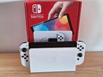 Schakel over naar OLED + Zelda Free, Games en Spelcomputers, Ophalen of Verzenden, Zo goed als nieuw, Switch OLED, Met games