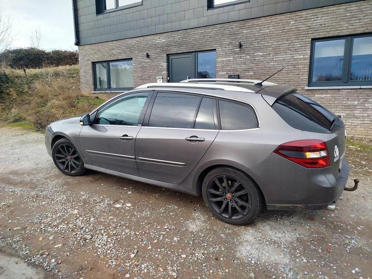 Renault laguna 2.0 dci 130cv 2010 310.000km roule bien 1900€, Auto's, Renault, Particulier, Laguna, Elektrische buitenspiegels