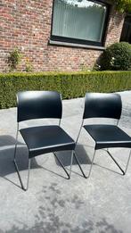 2 zwarte stoelen VITRA ontwerp van Jasper Morrison, Huis en Inrichting, Ophalen, Kunststof, Twee, Zwart