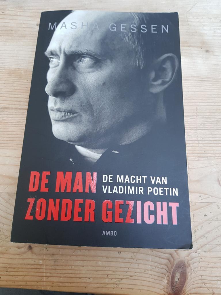 Masha Gessen - De man zonder gezicht. Vladimir Poetin TSAAR, Masha Gessen, Ophalen of Verzenden, Zo goed als nieuw