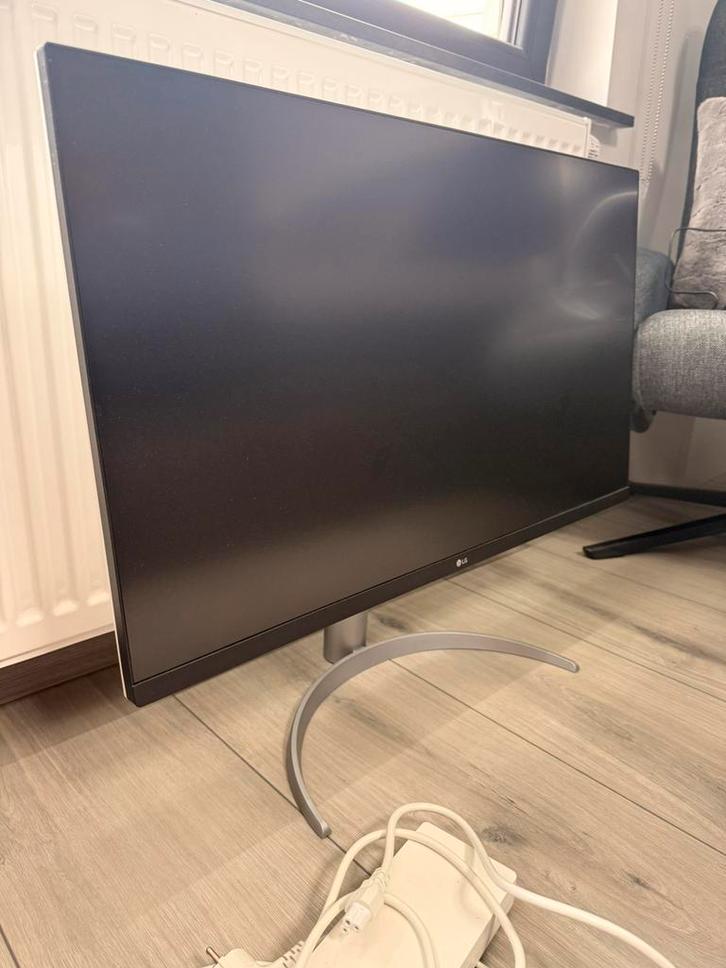 LG 31,5" 4K Monitor 32UP55NP-W, Computers en Software, Monitoren, Zo goed als nieuw, Ophalen