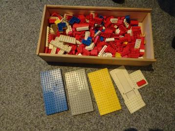 lego doos vol beschikbaar voor biedingen