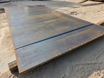 IJzeren plaat 1m50 x 3m 10mm dik en 12 mm dik, Enlèvement, Comme neuf