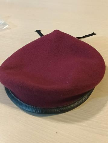 Rode baret voor militair commando army militaria abl  beschikbaar voor biedingen
