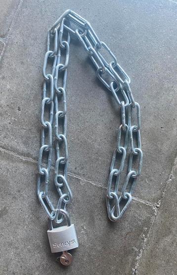 Cadenas + chaîne à vendre disponible aux enchères