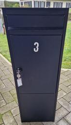 Brievenbus / pakket brievenbus, Ophalen, Zo goed als nieuw, Aluminium, Staande brievenbus