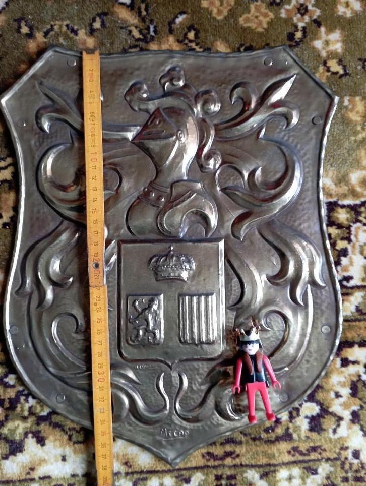 590) wapenschild met beugels ( mecap ), Antiquités & Art, Curiosités & Brocante, Enlèvement ou Envoi