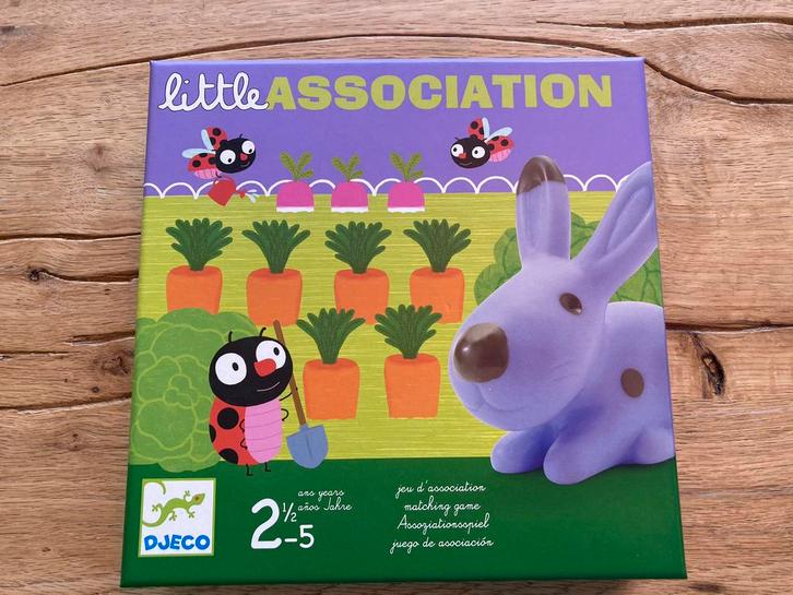 Jeu de societe - Little Association, Hobby en Vrije tijd, Gezelschapsspellen | Bordspellen, Zo goed als nieuw, Drie of vier spelers