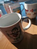 5 tasses à thème (articles cadeaux), Enlèvement, Comme neuf