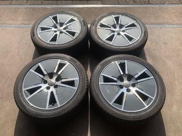 ORIGINELE AUDI A1 POLO IBIZA VELGEN + WINTERBANDEN 215 45 16 beschikbaar voor biedingen