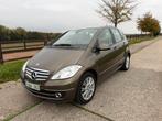 Prachtige mercedes a180 benzine slechts 78000km 1e eign, Auto's, Voorwielaandrijving, Beige, Bruin, Leder en Stof