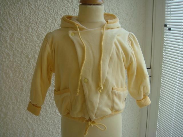 Veste velours fin 2 ans. Marque "FEGOU". Jaune, Kinderen en Baby's, Kinderkleding | Maat 92, Zo goed als nieuw, Meisje, Trui of Vest