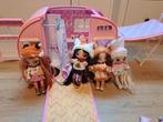 Na na na caravan met 4 poppetjes en meeneem rugsak kamer, Ophalen of Verzenden
