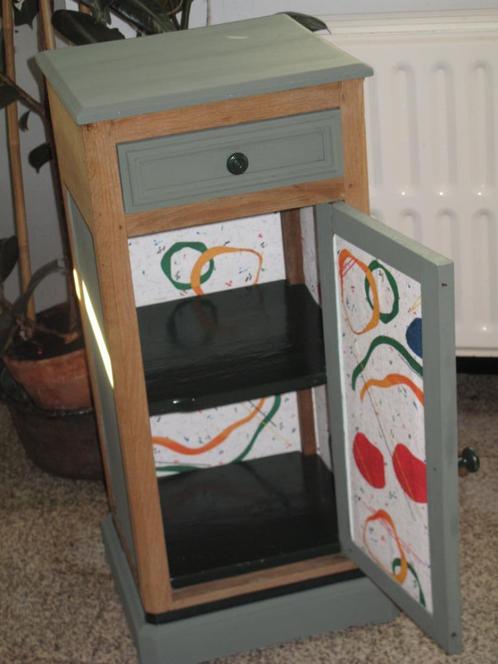 Petite armoire en chêne clair, Antiquités & Art, Antiquités | Meubles | Armoires, Enlèvement