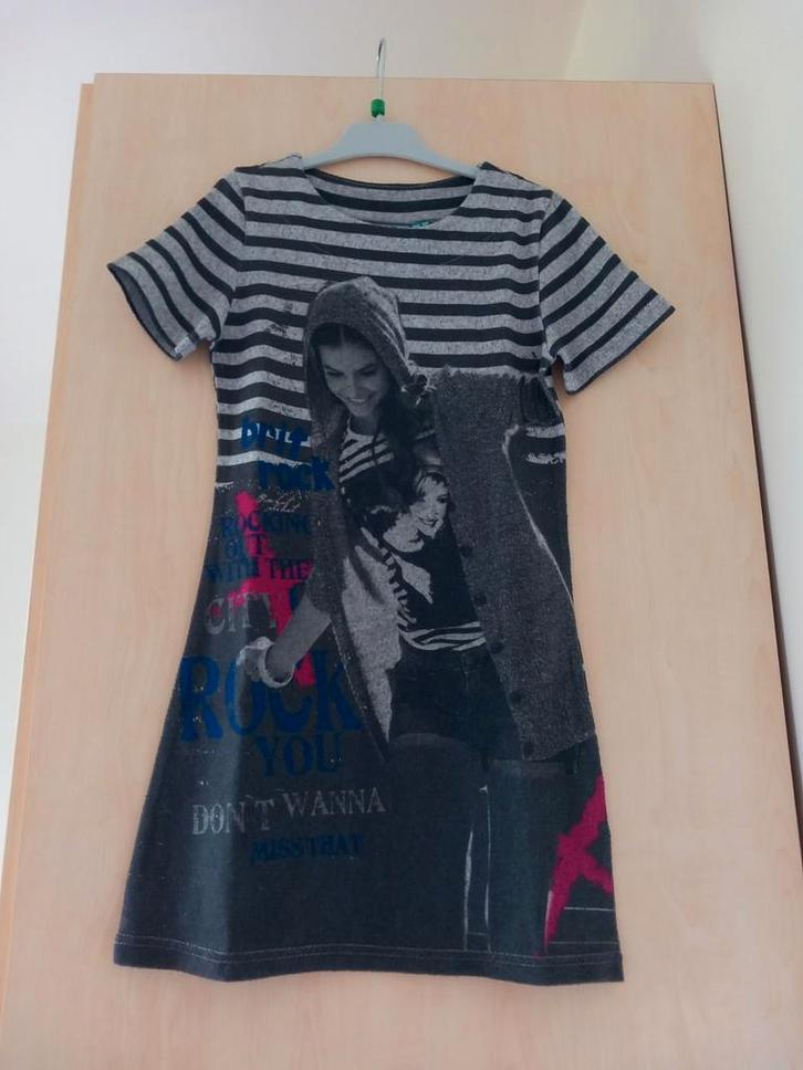 Gestreept kleedje maat 128 Knot so bad, heel goede staat, Kinderen en Baby's, Kinderkleding | Maat 128, Zo goed als nieuw, Meisje