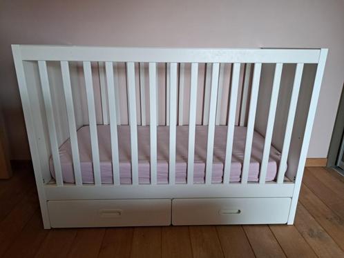Ikea kinderbed stuva ledikant + degelijk matras, Kinderen en Baby's, Kinderkamer | Bedden, Zo goed als nieuw, Matras, Ophalen