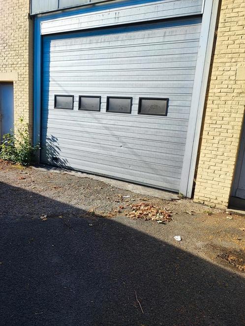 Entrepôt à louer régions Grivegnee  260M2, Zakelijke goederen, Bedrijfs Onroerend goed, Overige bestemmingen, Huur
