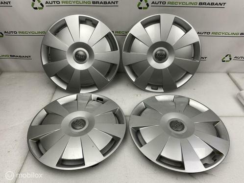 Wieldoppen Set  Audi A3 8V ORIGINEEL 8V0601147C, Auto diversen, Wieldoppen, Gebruikt, Ophalen of Verzenden