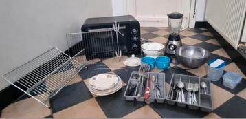 ✨️KEUKENUITRUSTING oa Moulinex oven,shaker en nog veel meer✨ beschikbaar voor biedingen