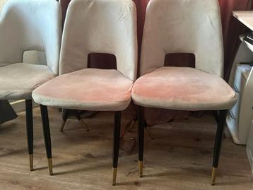 Lot de 3 chaises  beschikbaar voor biedingen