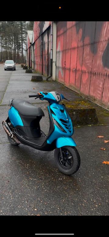 Piaggio zip 2 takt 70cc stage 1 vanaf frame alles nieuw beschikbaar voor biedingen