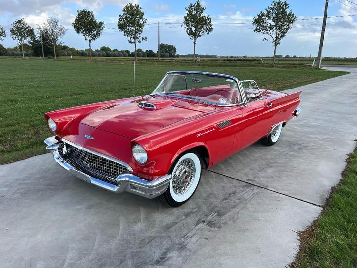 Ford Thunderbird 1957, Auto's, Oldtimers, Bedrijf, Te koop, Radio, Ford, Benzine, Cabriolet, 3 deurs, Automaat, Rood, Overige kleuren