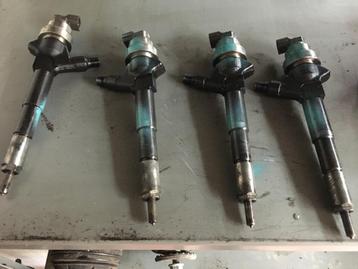 INJECTEUR OPEL MERIVA B 1700 TURBO DIESEL