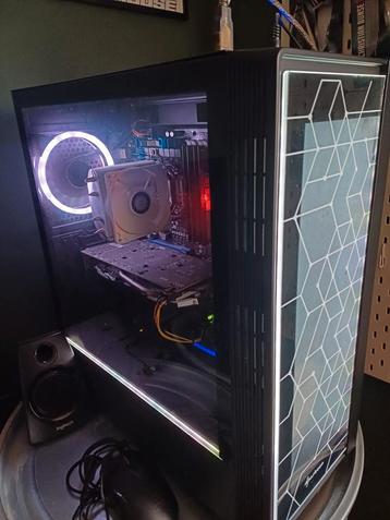 Custom built gaming pc behuizing Sharkroom  beschikbaar voor biedingen