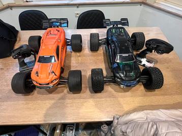 2x Traxxas e revo 1/8 beschikbaar voor biedingen