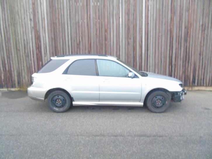 Subaru Impreza 2.0R 16V4x4 SW. Accident., Auto's, Subaru, Particulier, Te koop, Impreza, 4x4, ABS, Airbags, Airconditioning, Alarm