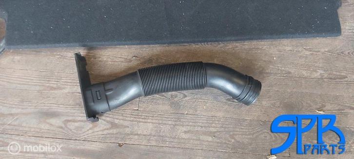 FILTER LUCHTSLANG 1.4 1.6 BENZ Polo 6R 6R0129618B IBIZA 6J, Auto-onderdelen, Motor en Toebehoren, Seat, Volkswagen, Skoda, Gebruikt